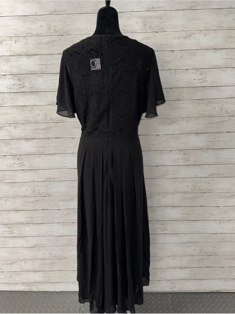 NWT! City Chic Lace Insert Dress - Picture 6 of 7